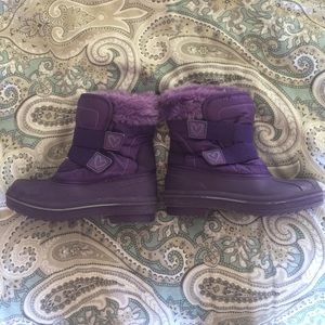 Girl’s snow boots