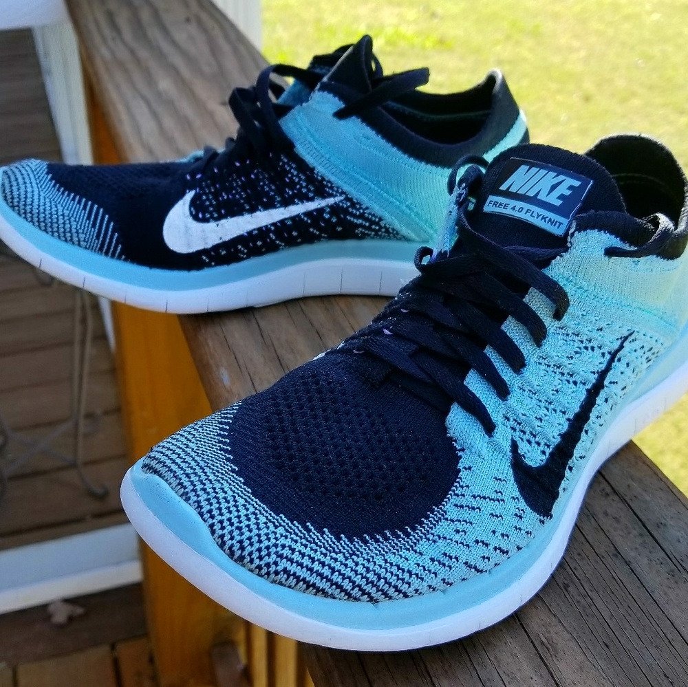 Make offers! Nike Flyknit 4.0 blue & black RARE!