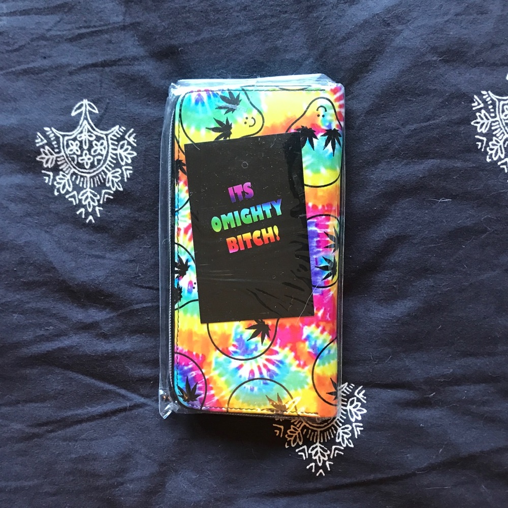 O-Mighty stoner alien wallet
