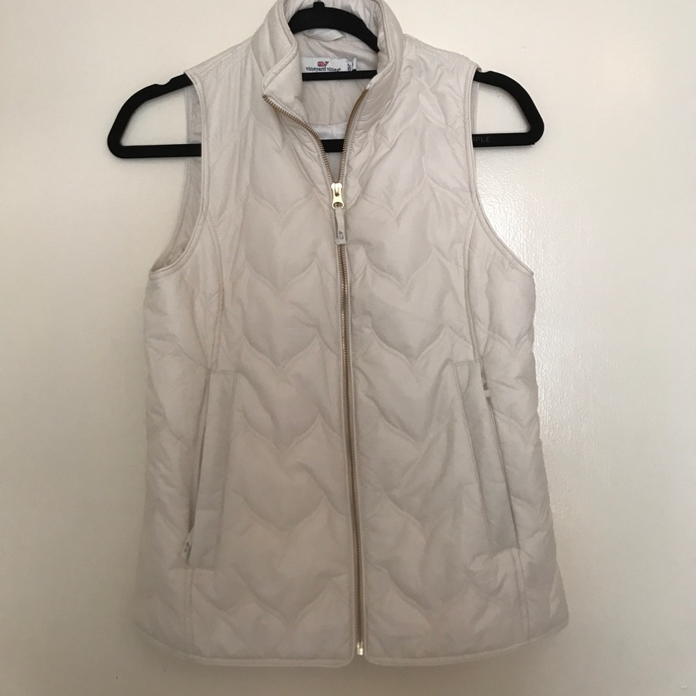 Vineyard vines vest
