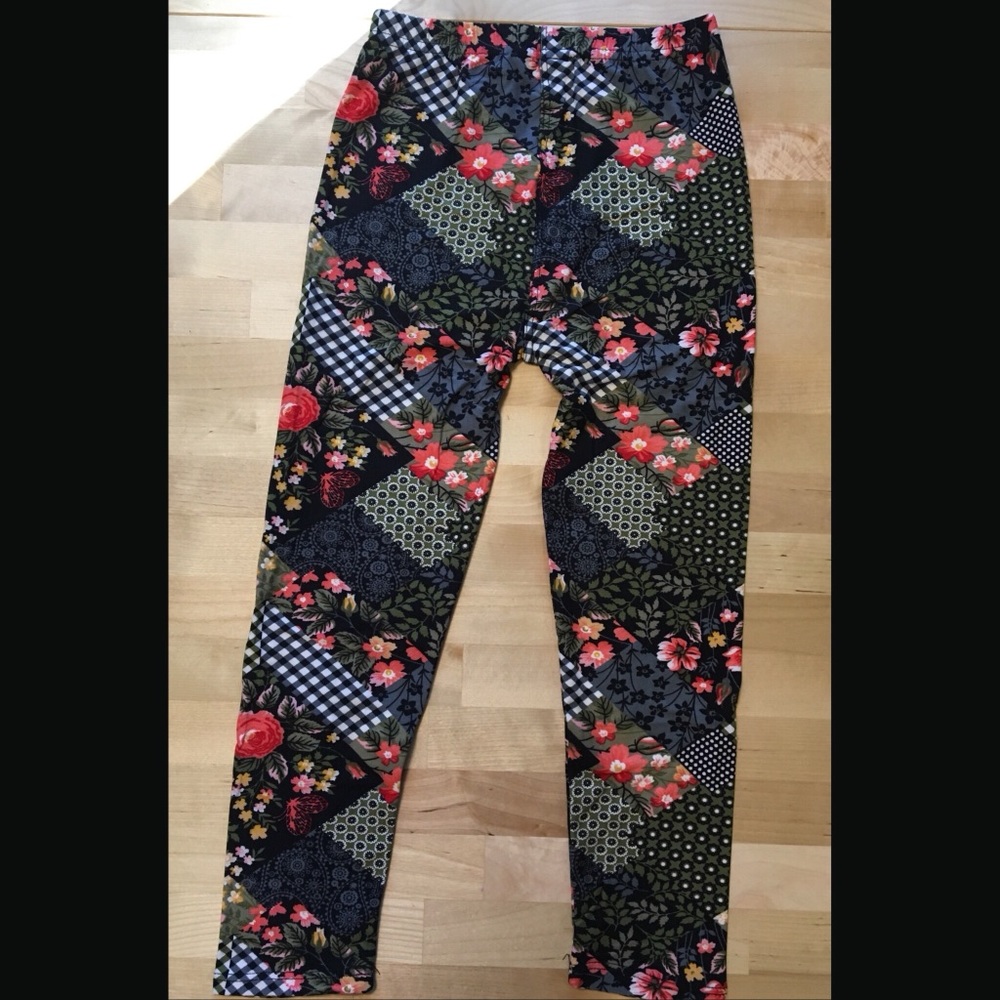 🆕 KIDS floral patch leggings