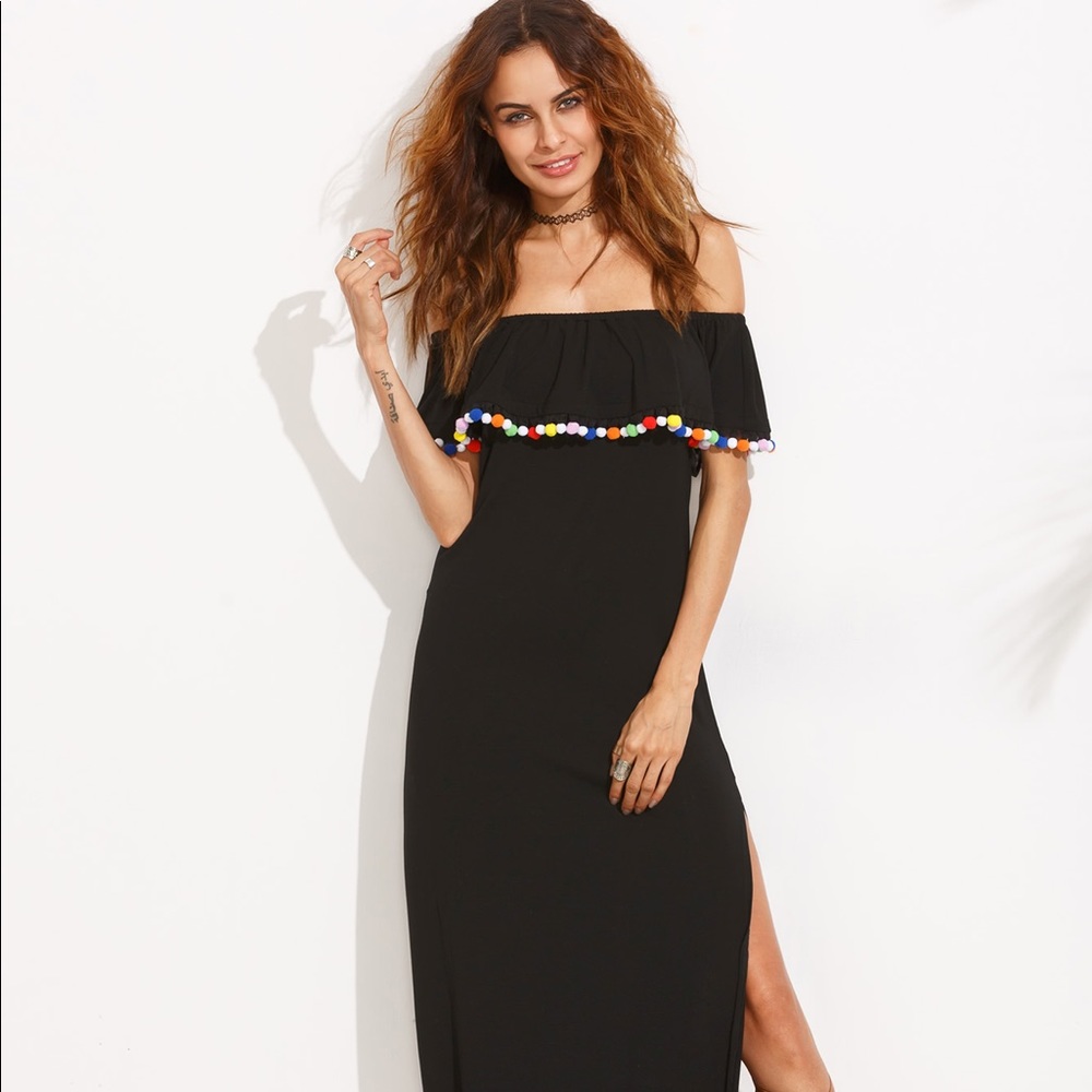 🔥SALE🔥Off-Shoulder Maxi w/ Pom Pom Detailing