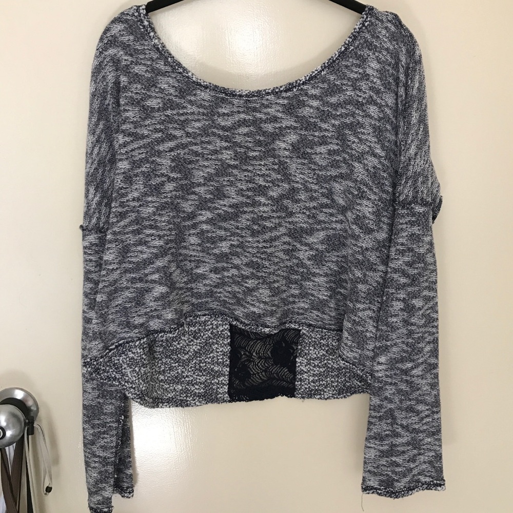 comfy blue and white long sleeve