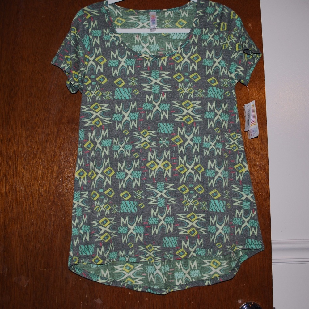 NWT LuLaRoe Classic Top