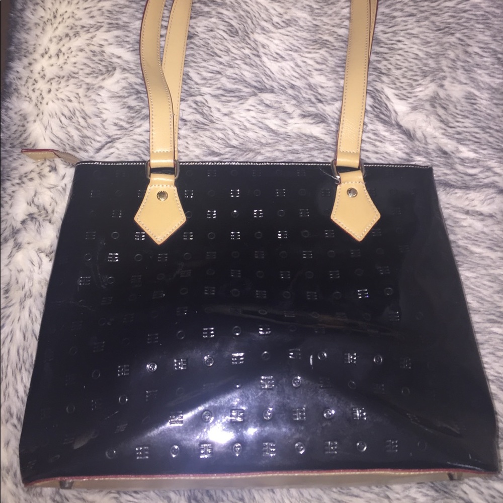 Arcadia genuine patent leather purse