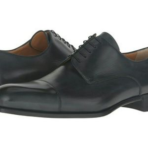 A Testoni premium leather Calf Green Derby