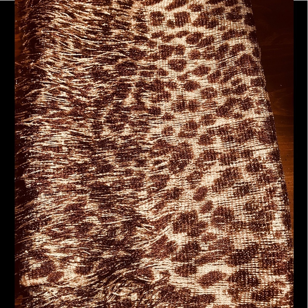 LEOPARD PRINT SCARF!!!!!!!! - Picture 3 of 3