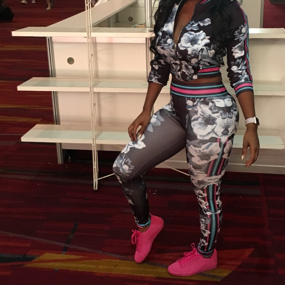 Flower sweatsuit