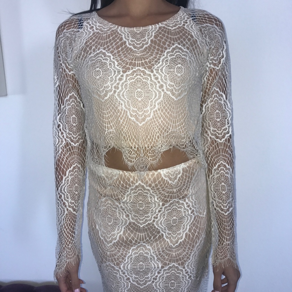 Luxxel lace  2 piece skirt & top