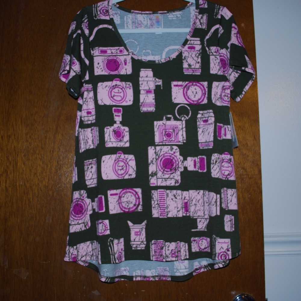 NWT LuLaRoe Classic Top