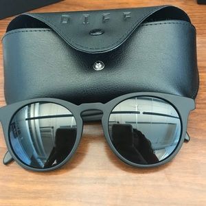 DIFF EYEWEAR sunglasses