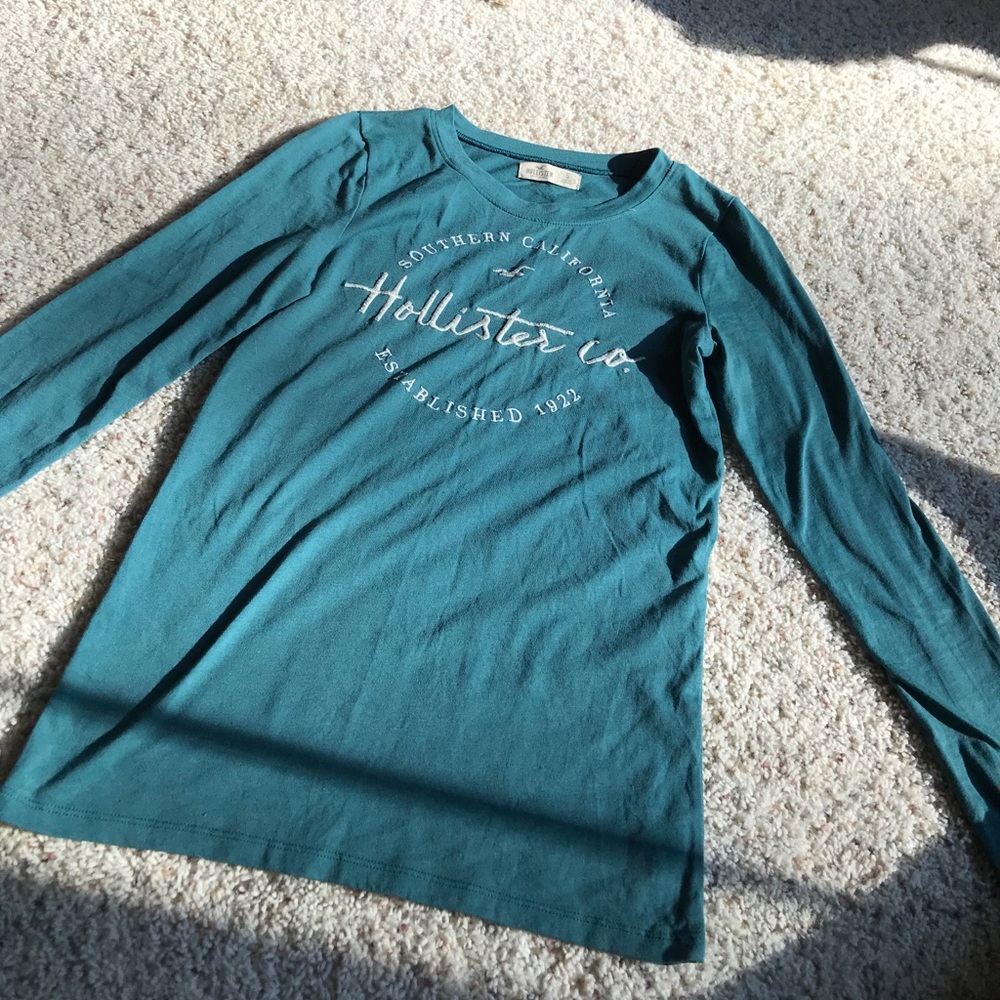 Teal hollister logo tee