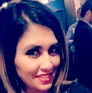 Meet your Posher, Claudia