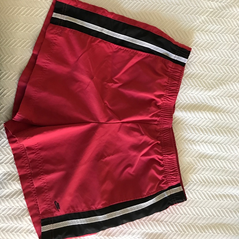 NIKE Shorts. Size M.