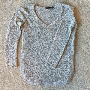 RDI small V neck sweater from Nordstrom gray/white