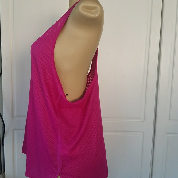 GAP - Picture 3 of 5