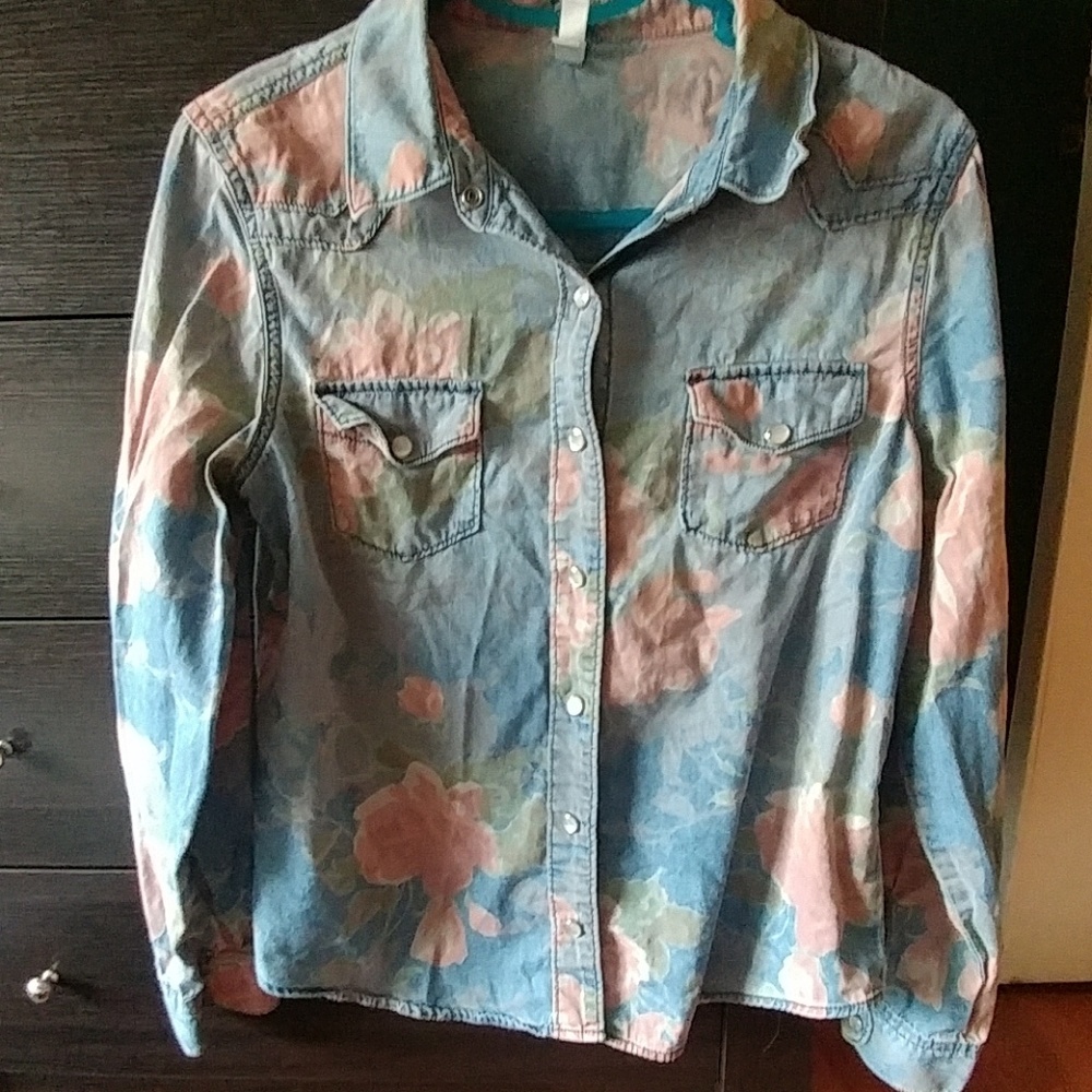 Chambray long sleeve top