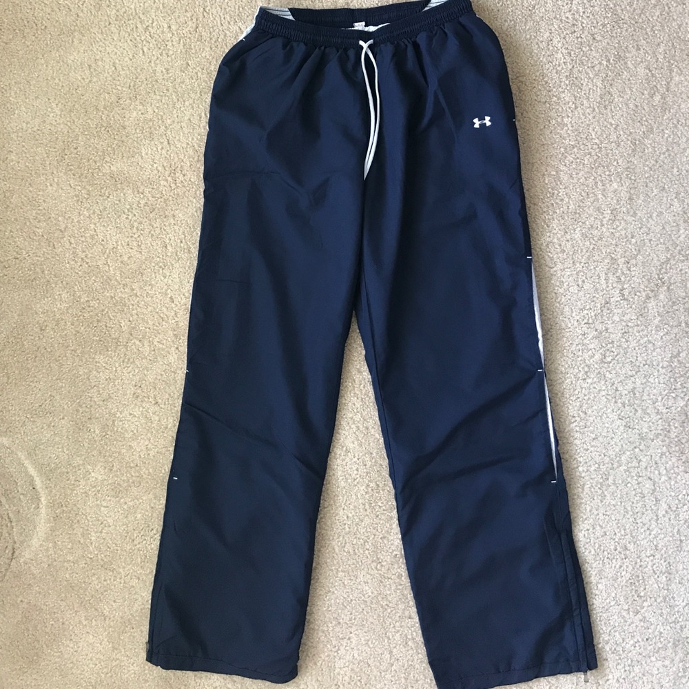 UNDER ARMOUR Pants. Size M.