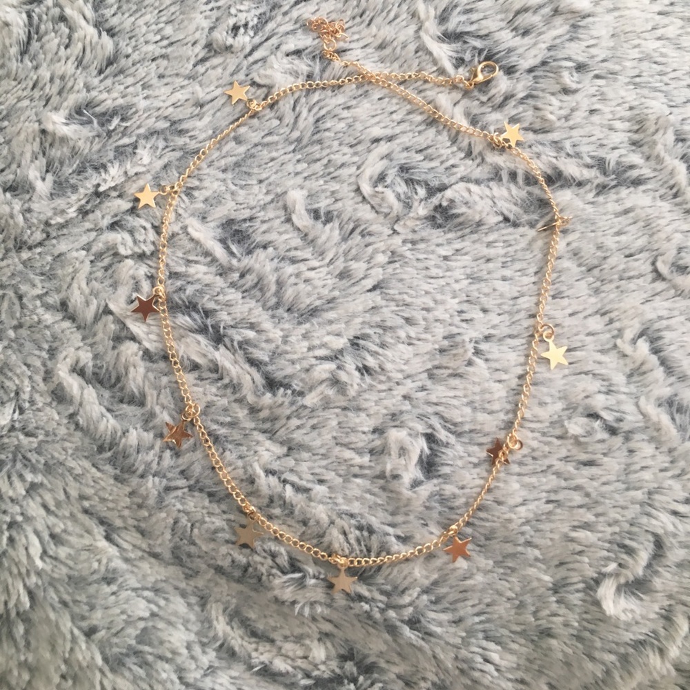 Gold star necklace
