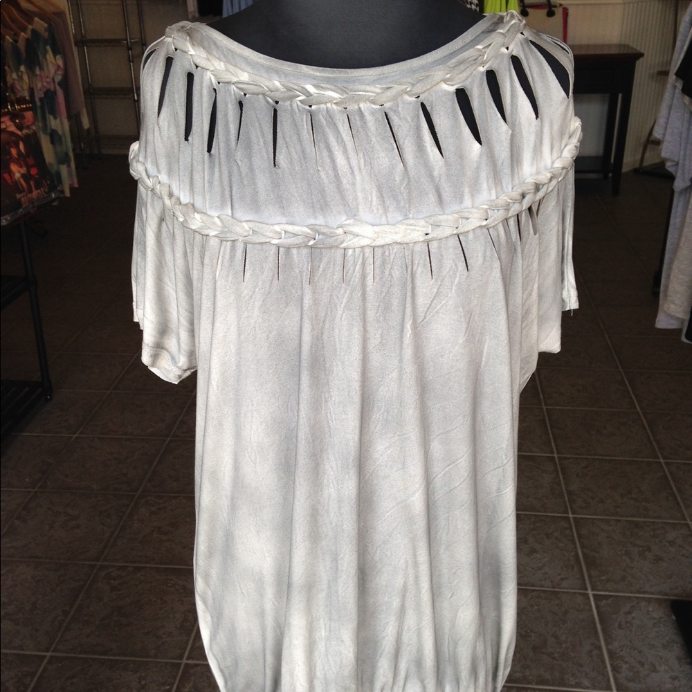 Top With Rope Detailing