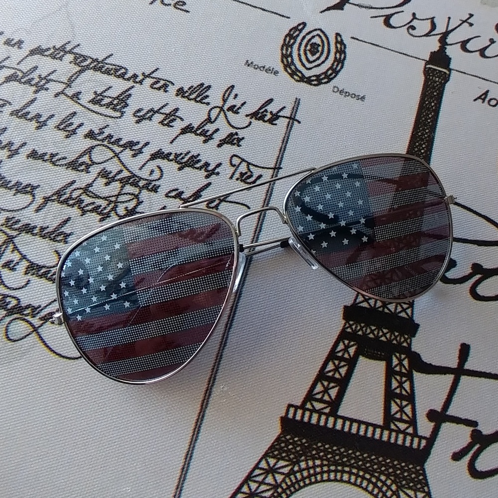 Funky Aviator sunglasses patriotic American flag