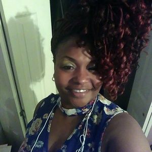 Meet your Posher, Tomeakaco