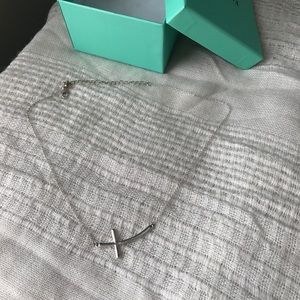 ⬇️$12 Cross necklace