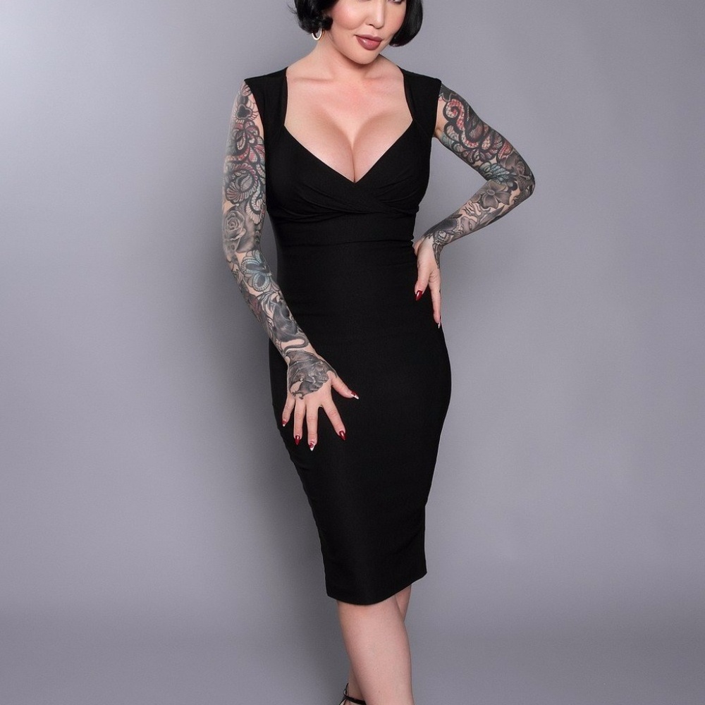Pinup Couture Retro Erin Wiggle Dress in Black