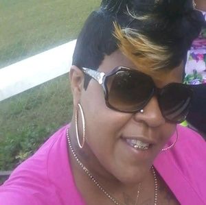 Meet your Posher, Keisha