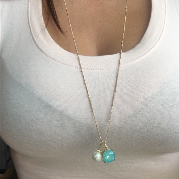HANDMADE Jewelry - 🥂HP🥂Gorgeous Pearl & Blue Stud Charm Necklace💎