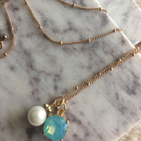 🥂HP🥂Gorgeous Pearl & Blue Stud Charm Necklace💎 - Picture 5 of 5
