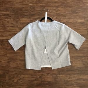 Lululemon grey crop top