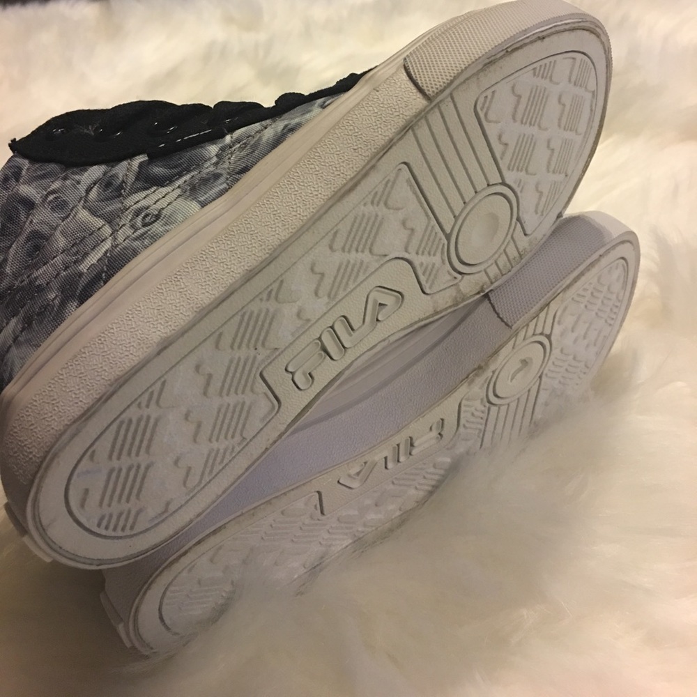 Girls Size 11 Fila Rose Shoes - Picture 8 of 8