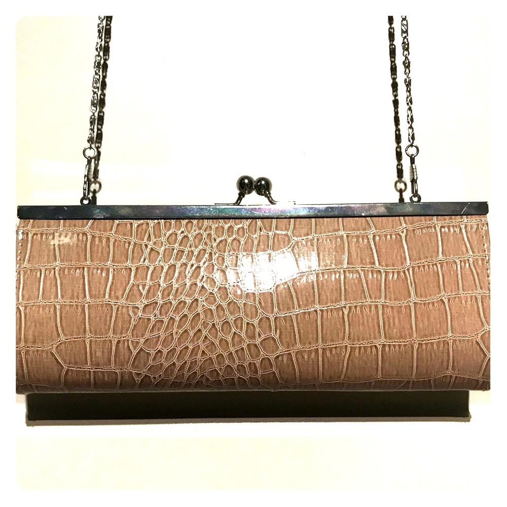PARTY clutch!