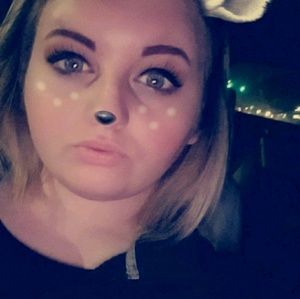 Meet your Posher, Crystal