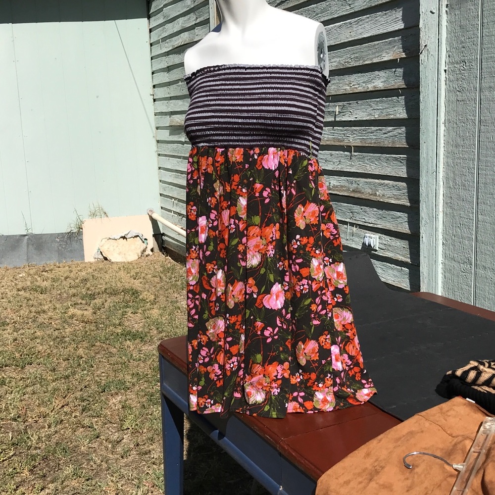 A size Small Fall topless dress