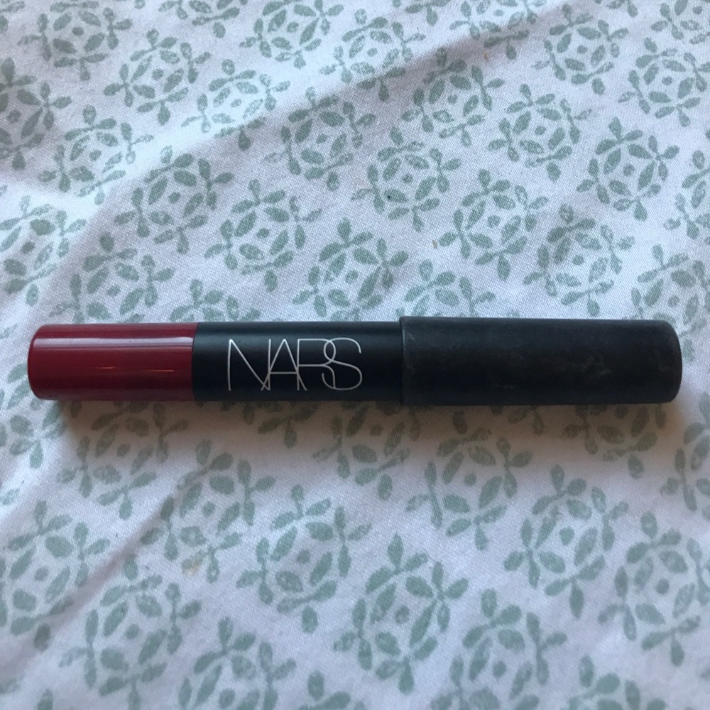 Nars velvet matte lip