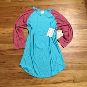 NWT LuLaRoe Randy baseball T-shirt.