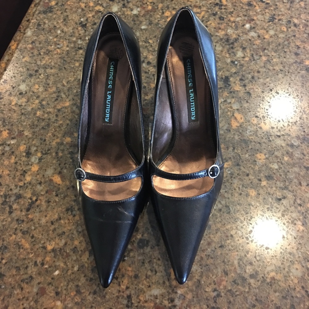 Black /4 inch/ pointy toe/ heels