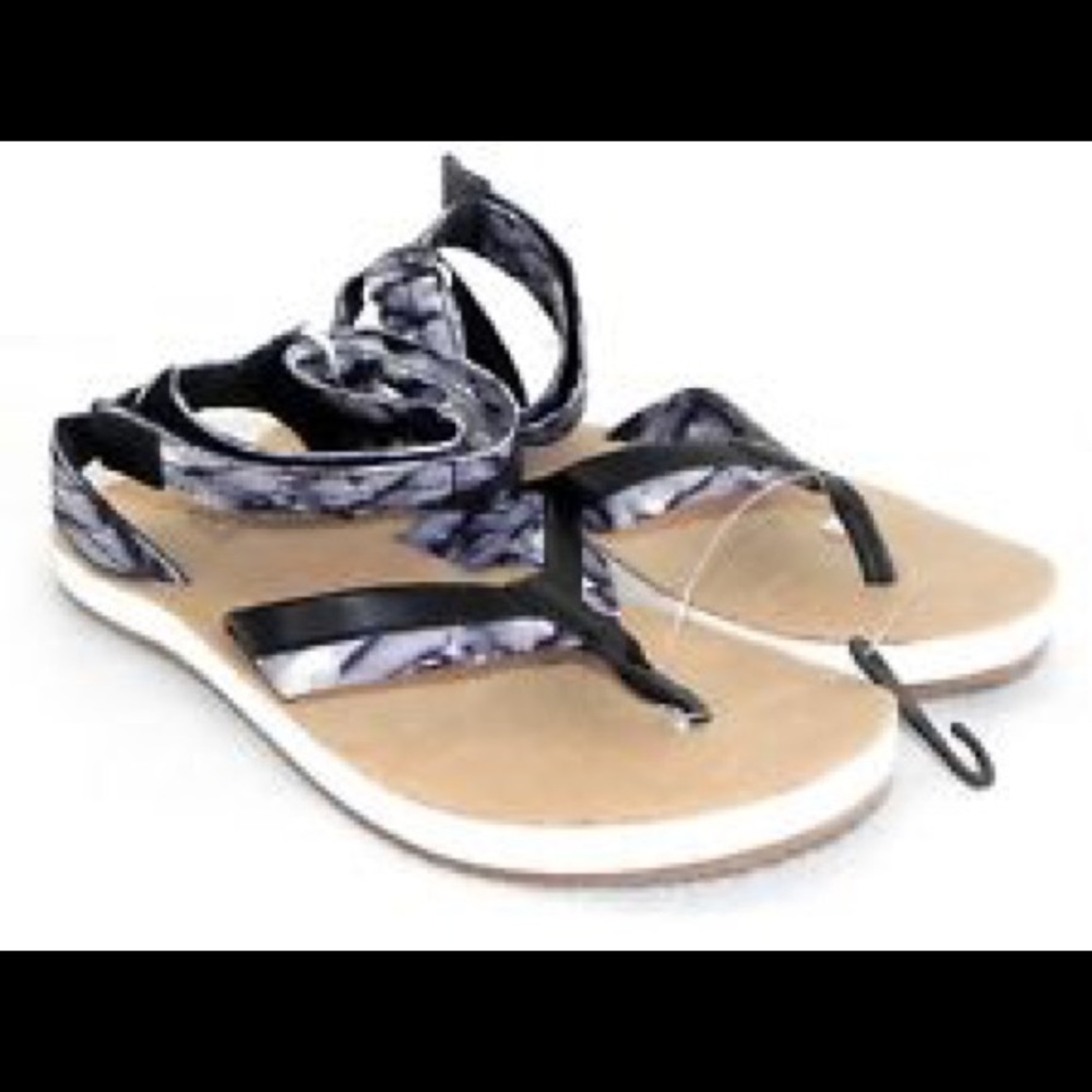 Brand new TEVA sandals!!