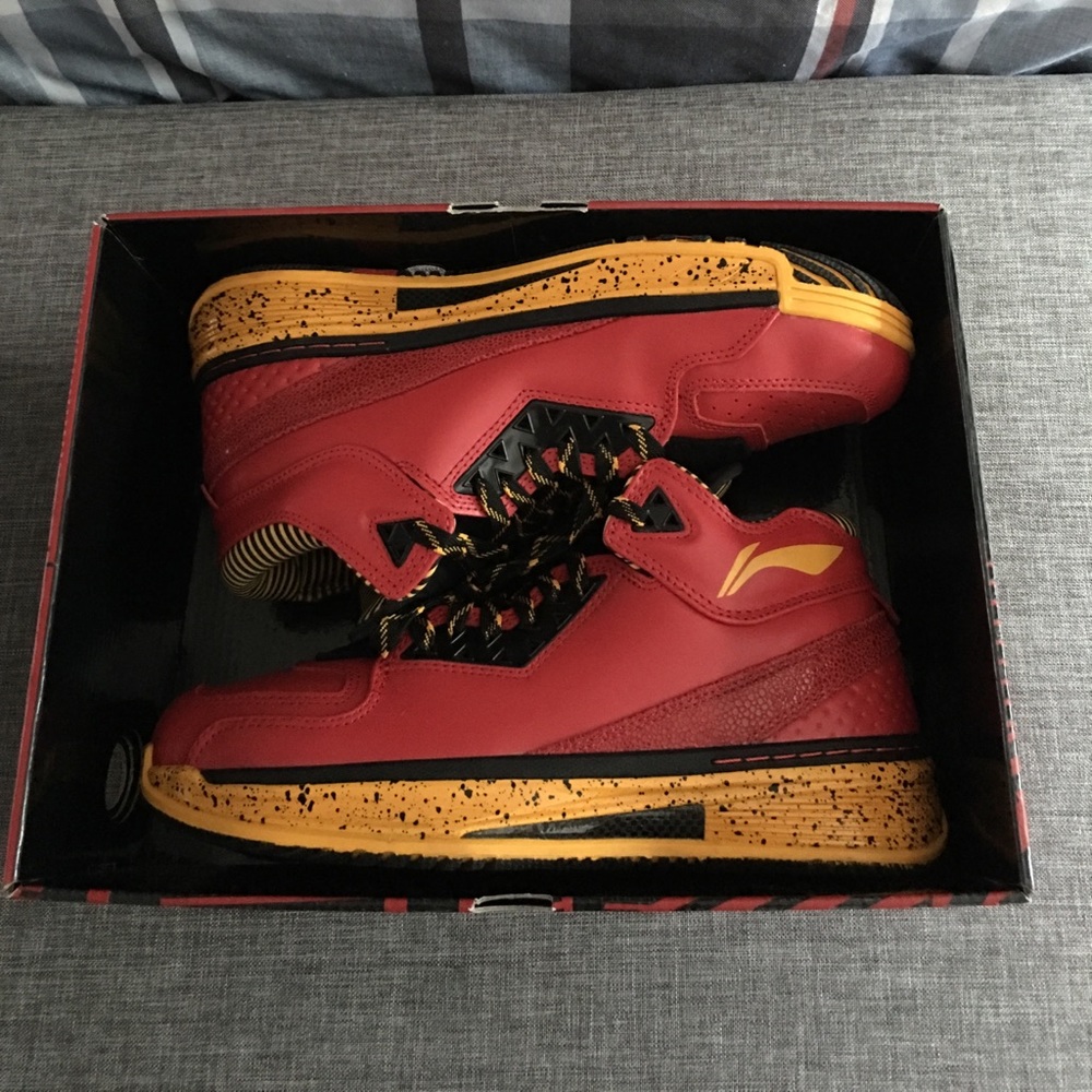 Li-Ning Way of Wade 2.0 “Code Red”