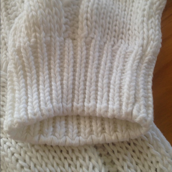 2/$20 Boutique Europa vintage sweater - Picture 3 of 5