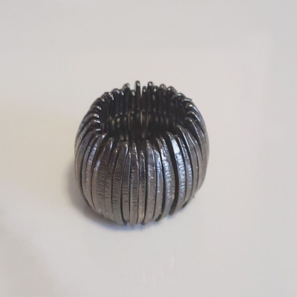 🎀FREE W/PURCHASE🎀Tribal Looking Ring