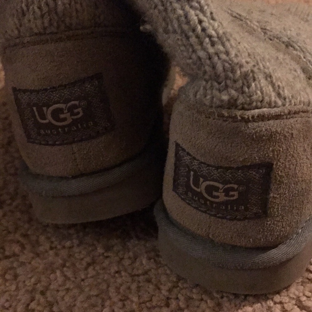 Grey knit uggs