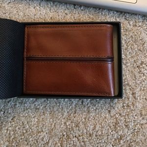 Saddle tan slim wallet
