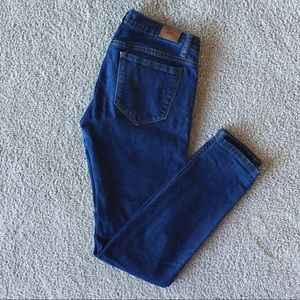 BDG Mid Rise Cigarette Jeans dark wash 27w 30l