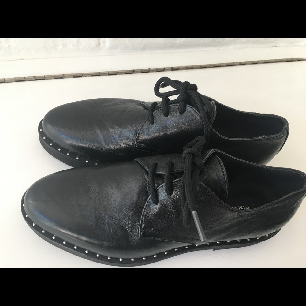 Black Italian leather women's shoes