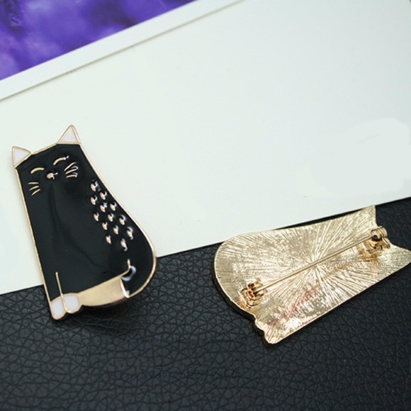 ✨HP!!✨ NEW Black Cat and White Cat Enamel Brooches - Picture 5 of 6