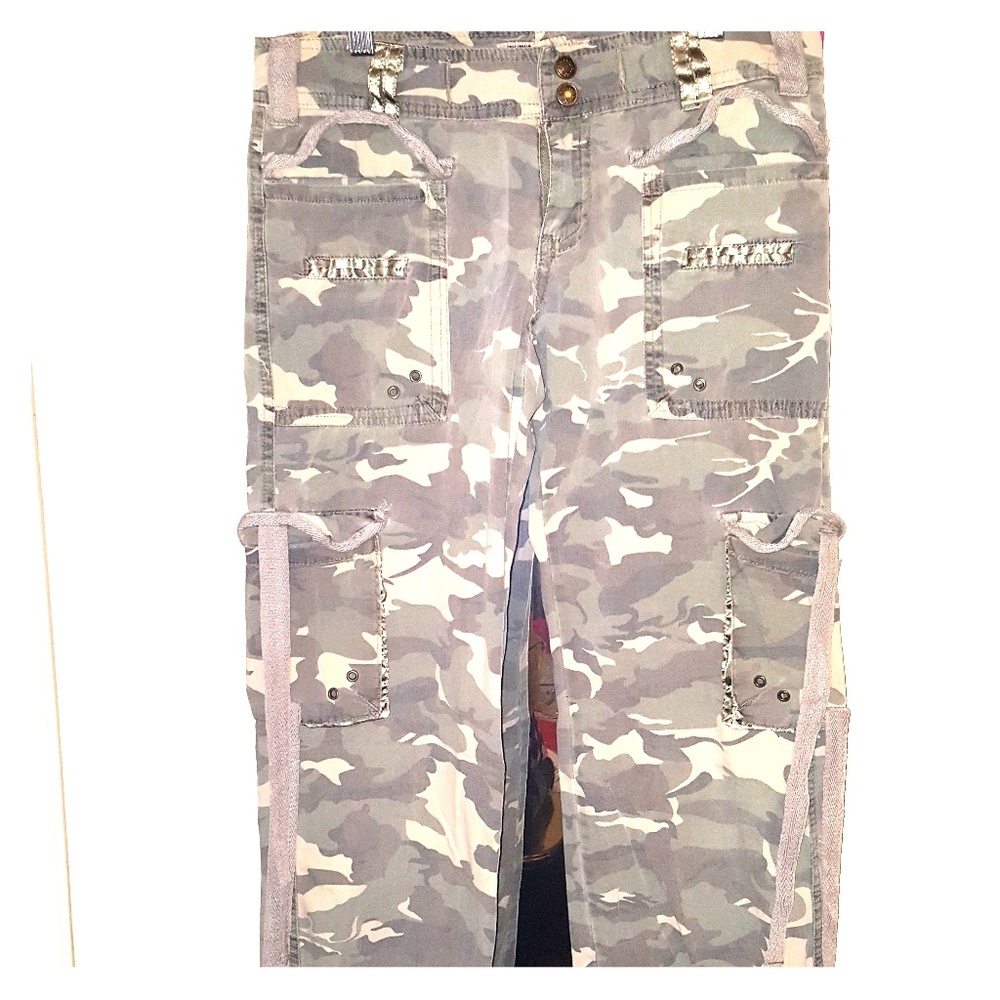 Camo pants