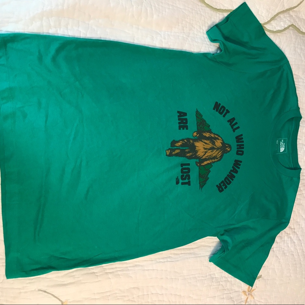 Northface T. Mens small. NWOT
